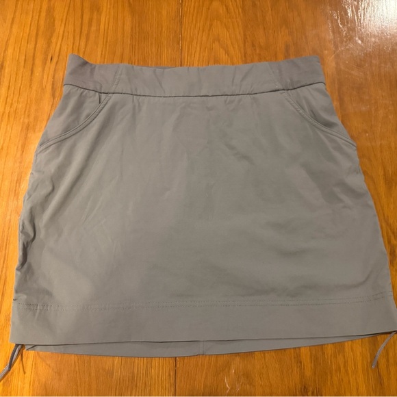Columbia Charcoal Skirt - Picture 1 of 7